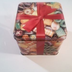 Vintage Estate Find  Christmas collectible Candy Tin 5 X 5 X 4 1/2"